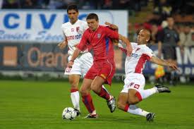 Jandarmii au intervenit în forță pe teren. Csa Steaua Are Palmaresul Foto Ultimul Steaua Dinamo S A Jucat In 2002 Cosmin OlÄƒroiu Pe Banca Stelei Cat S A Terminat Primul Dinamo Fcsb
