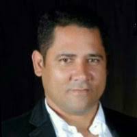 Henry Baez's Instagram, Twitter & Facebook