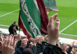 The detailed squad overview with all players and data in the season 19/20. News Fotos Fc Augsburg Faszination Fankurve