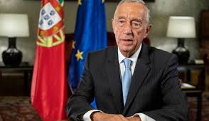 Marcelo nuno duarte rebelo de sousa comse gcih (portuguese pronunciation: Marcelo Rebelo De Sousa Altera Planos De Natal Apos Receber Duras Criticas