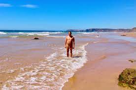 File:Vale de Figueira nudist beach 2.jpg - Wikimedia Commons