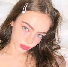 Pin De Elif En Icon Colores De Cabello De Moda Pecas Hermosas Belleza De Cara