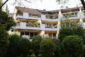 Wir haben diese 14 mietwohnungen in aachen laurensberg für sie gefunden. 4 Zimmer Wohnung Zu Vermieten Am Alten Bahndamm 23 52072 Aachen Laurensberg Aachen Mapio Net