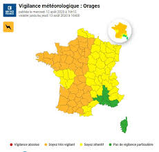 Des averses de grêles et des rafales de vent sont attendues dans la nuit. 47 Departements En Vigilance Orange Pour Orages Dont Le Centre Val De Loire