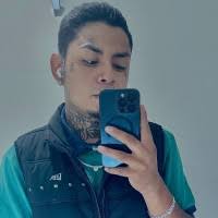 900+ perfiles de «Azael»