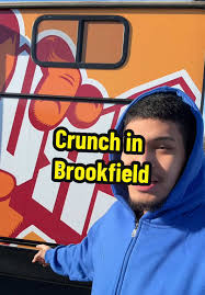 Crunch Fitness Brookfield Pool