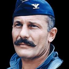 WWII Hero George Baron was also a ruthless mobster! "I am a mongrel,” George  Barone later told an interviewer who asked about his roots. “I'm partly  Italian, Irish, and Hungarian.” Barone didn't