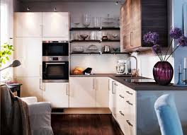 Show it off with wall plaques and signs! Modern Kitchen Design For Small Apartment