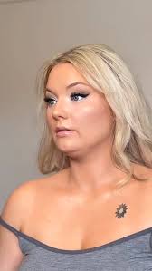 Today’s beautiful bride, Ashley, who looked like a living snow angel! I  loved doing this makeup for you @heeyy_its_ashley 🥰. I could tell that you  felt beautiful and that makes me so happy! I hope ...