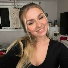 How can bearded dragons sleep in such unusual positions?