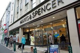 Welcome to the official m&s twitter page. Marks And Spencer Shares Picture Of Beautiful Lacy Lingerie But Shoppers Spy Something Else That Gets Them Heated Mylondon