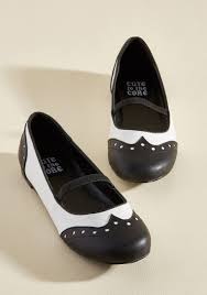 Black And White Flats Shoes Great Shoes I Love Wingtip Detailing Oxford Flats Black And White Flats Black Flats Shoes