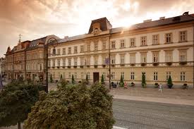 In most cases, the term constitutional court refers to any court that simply is there to consider laws in relation to the constitution. About The Court Constitutional Court Of The Slovak Republic
