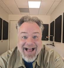 Buddy Lowe's Instagram, Twitter & Facebook