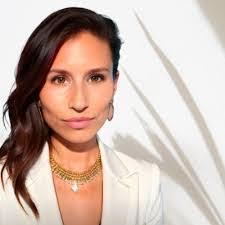 Kristine Peacock's Instagram, Twitter & Facebook