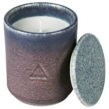 17 Best Winter Candles For 2020 Apartment Therapy