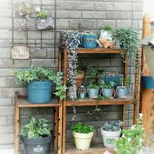 セリア 玄関ポーチのインテリア実例 roomclip ルームクリップ entrance 観葉植物 ダイソー 花 玄関 ガーデニング ガーデン 多肉 ガーデニング パレット ガーデニング 室内ガーデン