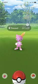 Shiny Sneasel Shiny Pokemon Pokemon Go Pokemon
