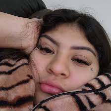 Morning! I was wondering if anyone was available either today after 5pm or  tomorrow morning to take out an old set and for a new set? 😅