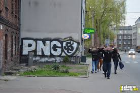 Kibice ruchu chorzów i gks katowice rywalizują na terenie stolicy województwa, a jedną z podzielonych dzielnic jest giszowiec. Galeria Gks Katowice Stomil Olsztyn 24 04 2019 Stadionowi Oprawcy