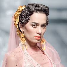 Maybe you would like to learn more about one of these? Indian Wedding Makeup Trends For Autumn Winter 2014 India S Wedding Blog