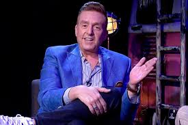 Daniel bisogno es un polémico conductor de televisión. Daniel Bisogno Posa Junto A Su Supuesto Novio Y Causa Controversia Espectaculos