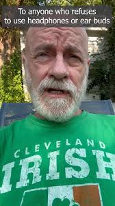 🎤 Sans Headphones 🎧❌, When you watch videos