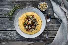 Rezept Cremige Polenta Mit Schwammerl Croutons Rezept Cremige Polenta Polenta Cremiger Polenta