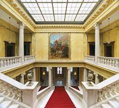 Το 1868, με αφορμή τη γέννηση του διαδόχου κωνσταντίνου, γιου του βασιλιά γεωργίου α΄, αποφασίστηκε να κατασκευαστεί ένα ξεχωριστό ανάκτορο διαδόχου. To Proedriko Megaro Giwrghs Gerolympos Ernest Tsiler Elcblog Biblio Elculture Gr