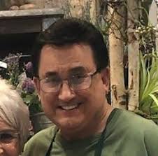 It is with sadness that we heard of the passing of Darrell Poper AIFD a  longtime member and past president of the SouthWest Chapter AIFD. No  services are planned per his request.