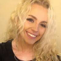 Ariel Marshall's Instagram, Twitter & Facebook