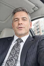 I am 69 years old , i live alone, I am a widow. I am ready to travel to any  country if you accept me.❤️😘