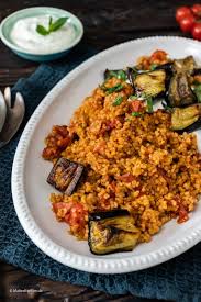 Bulgur Mit Tomaten Auberginen Und Joghurt Rezept In 2020 Rezepte Bulgur Vegetarische Gerichte