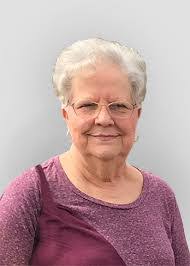 Mary Arceneaux's Instagram, Twitter & Facebook