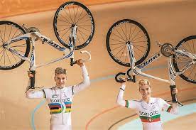 A organização considerou o sprint de rui costa irregular e entregou a vitória a andreas kron, dinamarquês da lotto soudal. Ivo E Rui Oliveira Conquistam Bronze Na Taca Do Mundo De Ciclismo De Pista