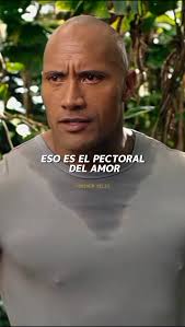 El Pectoral del Amor: La Roca Moviendo sus Pectorales