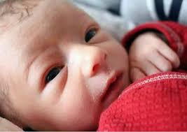 Para ulama hambali hanya menyebutkan permasalahan adzan di telinga bayi saja. Cara Azan Bayi Baru Lahir Mengikut Tertib Tak Perlu Terlalu Kuat