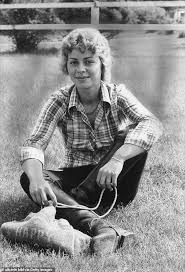 Allerdings dürfe das thema nicht mit der flüchtlingskrise vermengt werden. Heidi Adele Albrecht