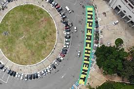 .de processo de impeachment do presidente jair bolsonaro está dividindo o partido novo. Protestos Da Esquerda E Da Direita Pressionam Por Impeachment Geral