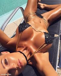 Abby Dowse sexy - sensual body exploration