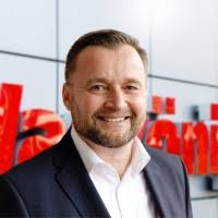 30+ Profile mit dem Suchbegriff „Buss“