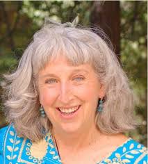 Angela Lloyd's Instagram, Twitter & Facebook