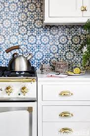 10 Coastal Kitchen Backsplash Ideas 2021 Calm And Soothing Kitchen Wallpaper Colorful Kitchen Backsplash Kitchen Backsplash Designs