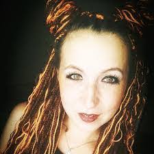 Ginger Dow's Instagram, Twitter & Facebook