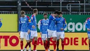 ⚽️ deutscher meister von 1912. Holstein Kiel Erhoht Druck Auf Den Hsv Mehr Sport