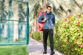 Featuring pastel colors favored by federer. Roger Federer Returns To The French Open Uniqlo Today Uniqlo Eu