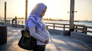 Bermula dari trimester kedua dan semakin kerap pada trimester ketiga. Gscrah1drdr5xm
