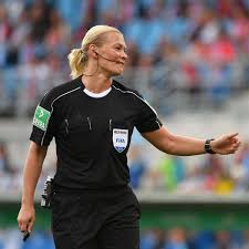 We did not find results for: Steinhaus Gibt Schiedsrichter Debut In Der Bundesliga Fussball
