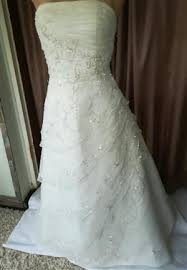 Buy dresses to wear to a wedding at dreamydress shop. Second Hand In Wedding Dresses And Attire In South Africa Junk Mail