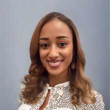 Meet one of the indoor artists who will be exhibiting work at this year's  Lubeznik Arts Festival: Teneia Dilosa! @hearttocanvasllc  @rarely_extra_ordinary Based in Portage and a proud native of Gary,  Indiana, Teneia